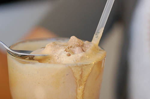 CloseUpBeerFloat CloseUpBeerFloat
