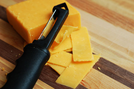 Apple Cheddar Crostini 4