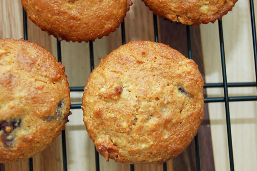 granola blueberry muffins