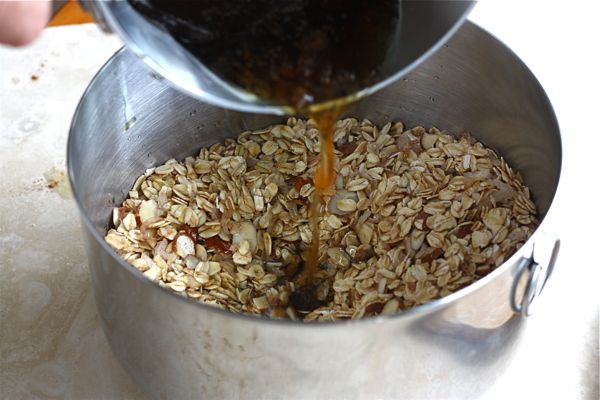 Vanilla Almond Goji Berry Granola // www.acozykitchen.com