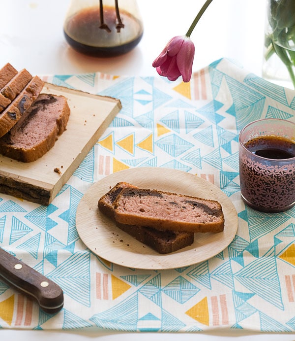 Marble Loaf with Strawberry and Chocolate