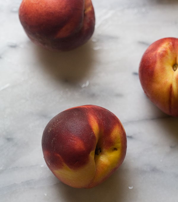Peach Swirl Buttermilk Ice Cream // www.acozykitchen.com