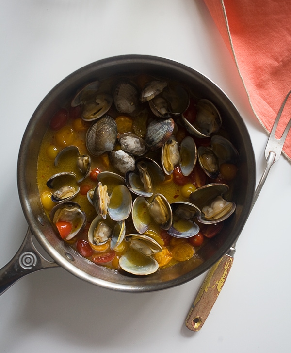 Linguine with Clams | www.acozykitchen.com