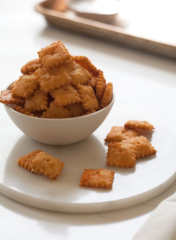 Paprika Cheddar Cheez-Its | www.acozykitchen.com