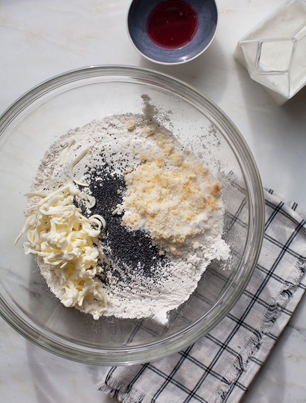 Blood Orange Poppy Seed Scones // www.acozykitchen.com