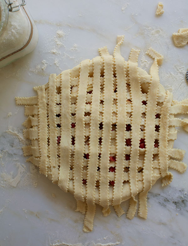 Rhubarb Apple Pie 