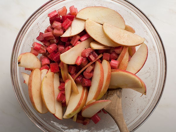 Rhubarb Apple Pie 