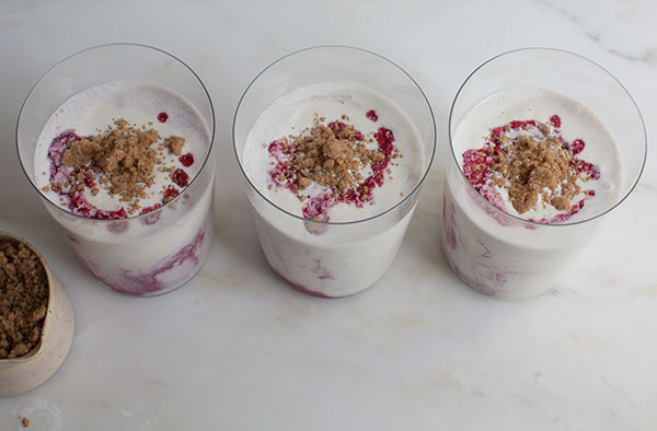 Blackberry Pie Bar Milkshakes 