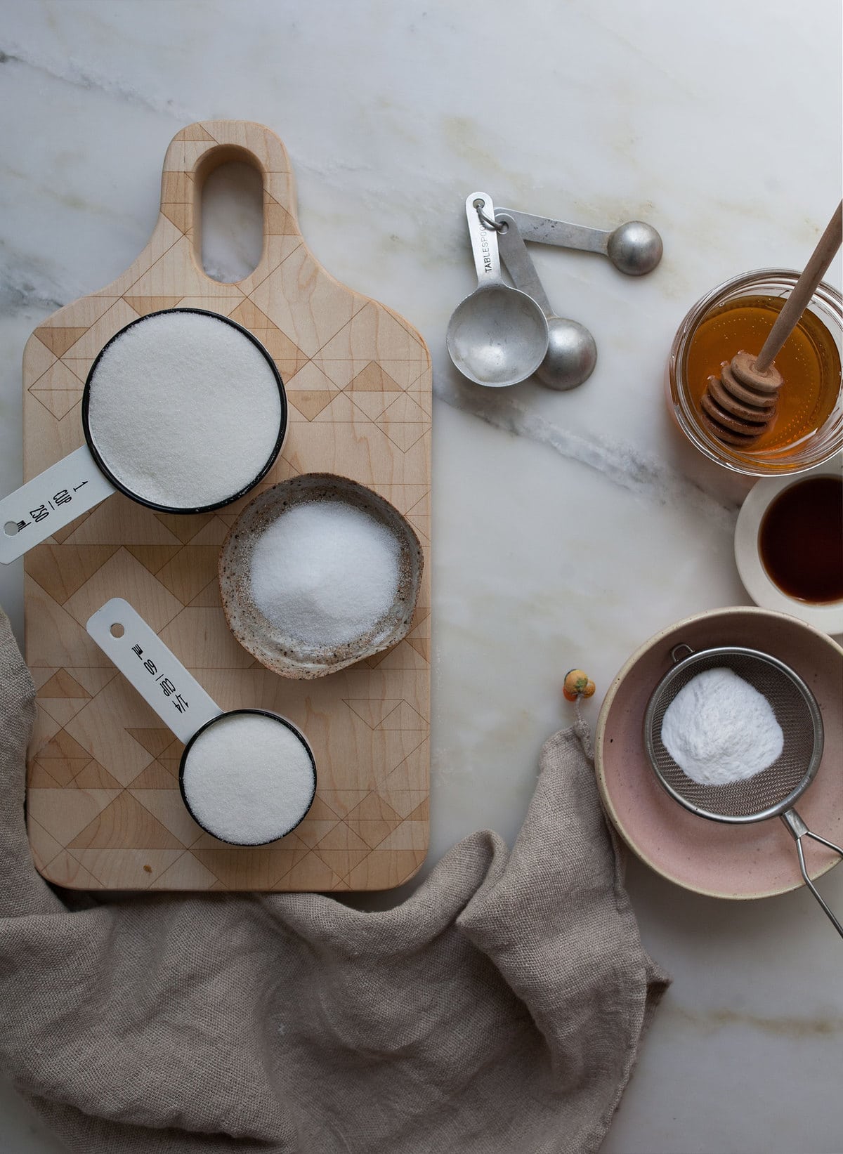 Ingredients for Honeycomb Candy. 