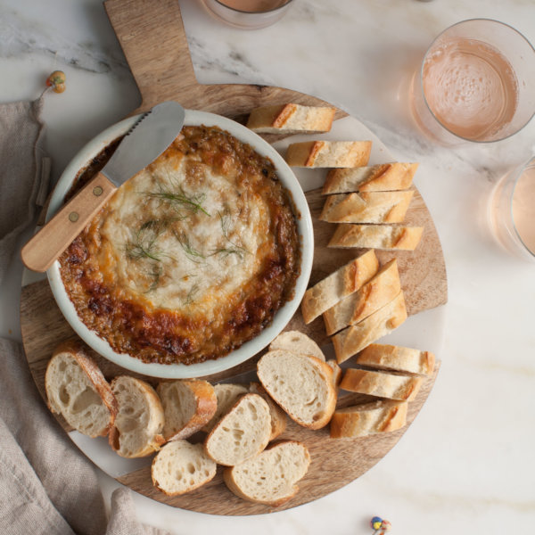Warm Caramelized Fennel and Leek Cheese Dip – A Cozy Kitchen