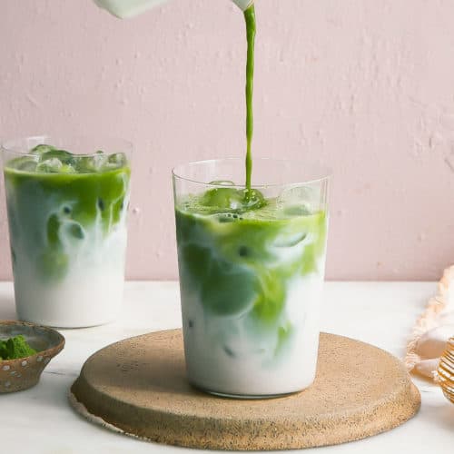 https://www.acozykitchen.com/wp-content/uploads/2017/04/IcedMatchaLatte-1-500x500.jpg