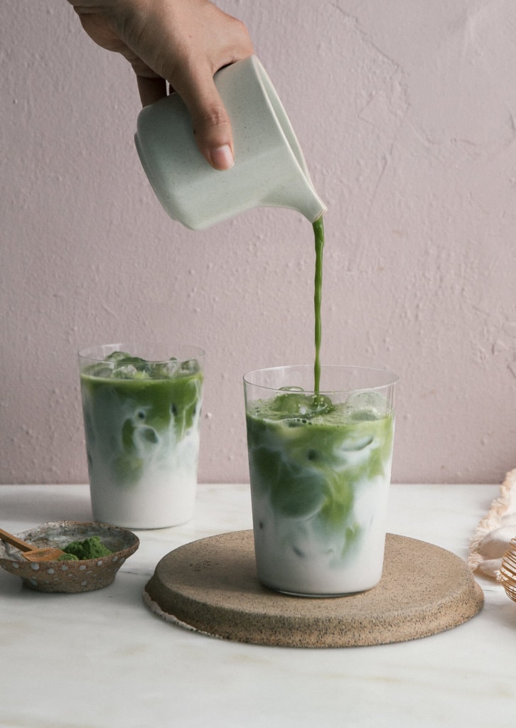 iced-matcha-latte-an-easy-recipe-a-cozy-kitchen