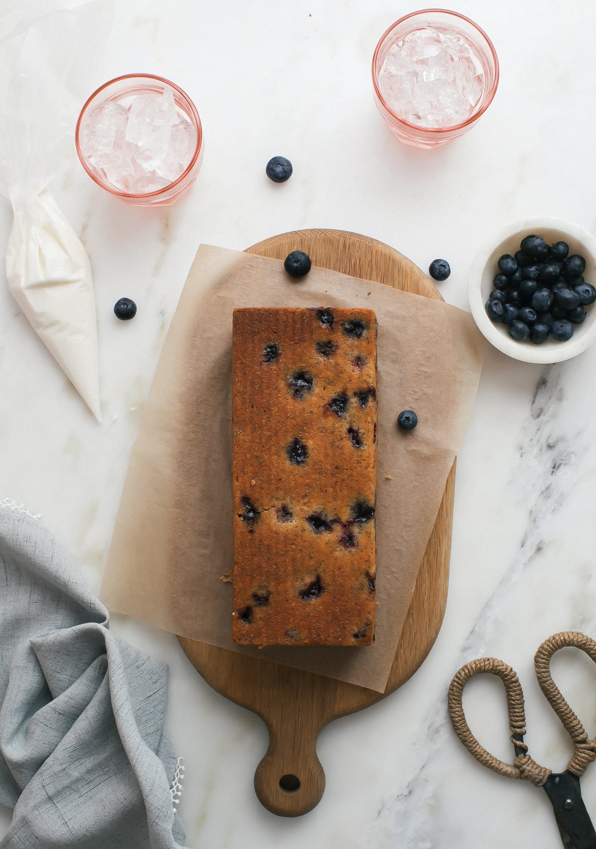 Baked cake on a cutting board.