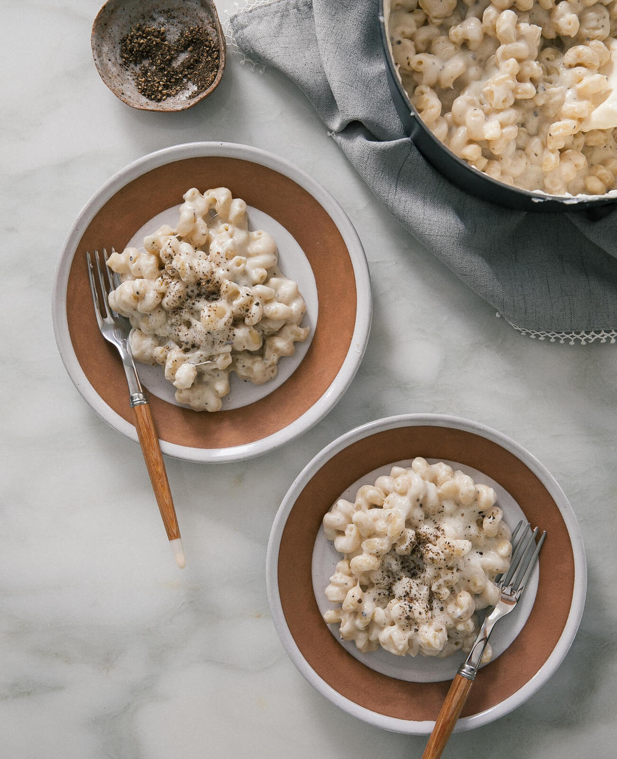 Cacio e Pepe Macaroni and Cheese