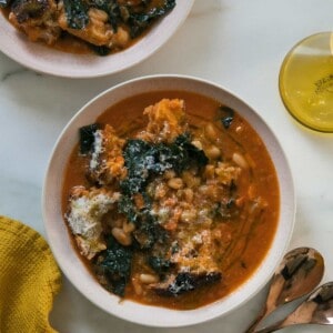 Ribollita overhead in bowls