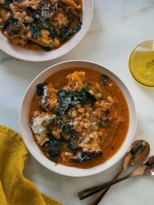 Ribollita overhead in bowls