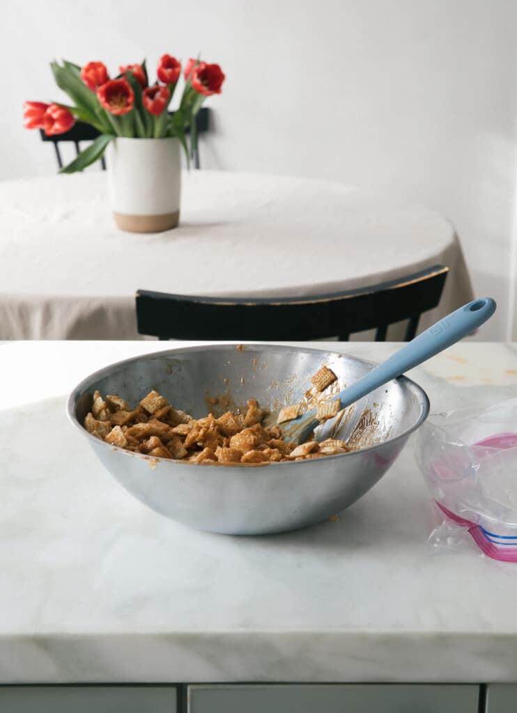 Dulce de Leche Chex Muddy Buddies in bowl