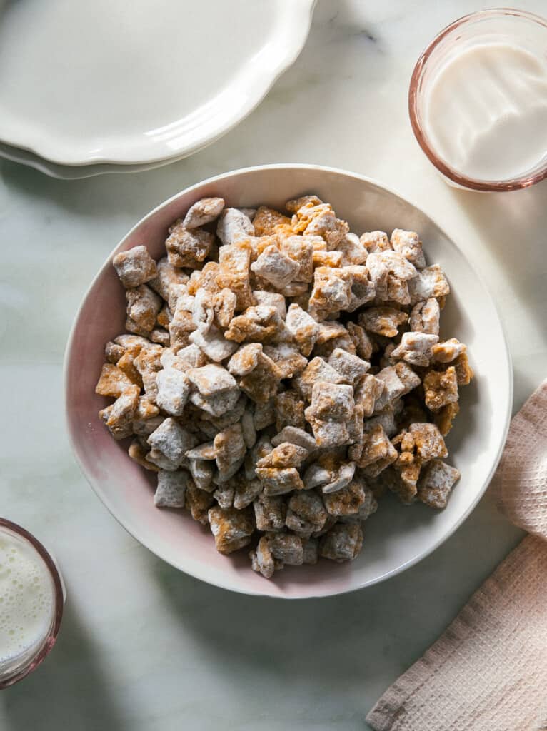 Dulce de Leche Chex Muddy Buddies in bowl