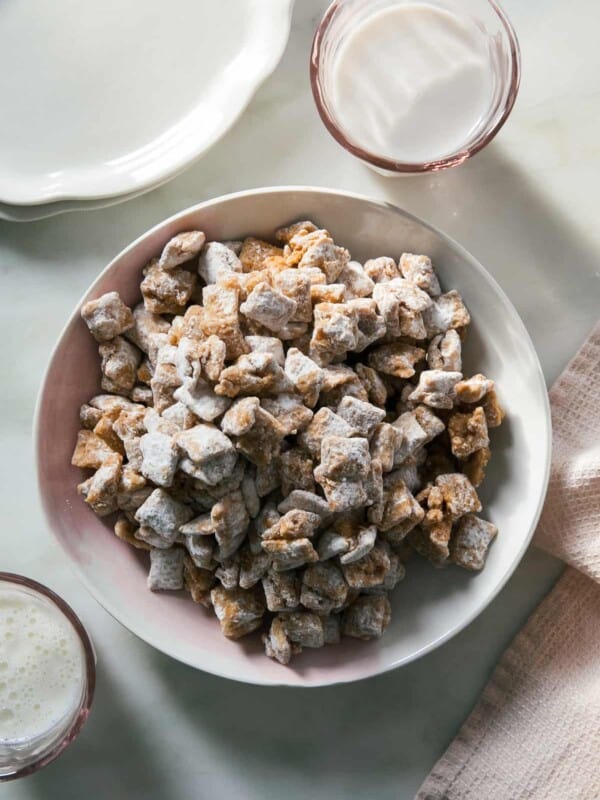 Dulce de Leche Chex Muddy Buddies in bowl