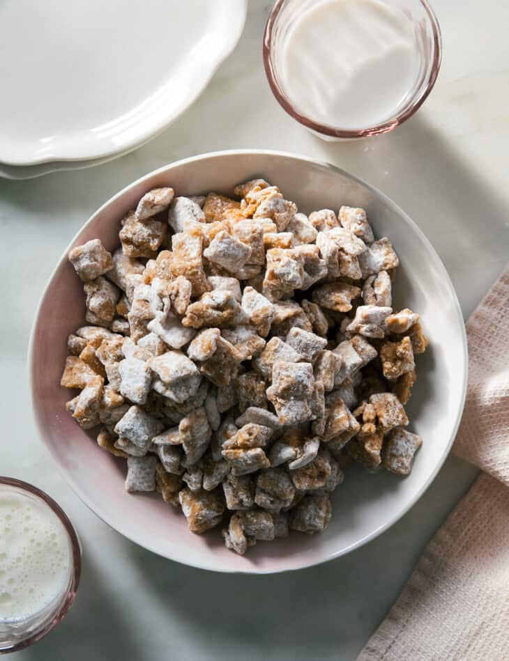 Dulce de Leche Chex Muddy Buddies in bowl