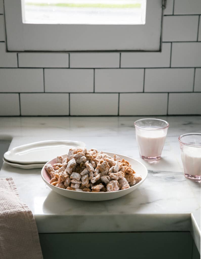 Dulce de Leche Chex Muddy Buddies in bowl