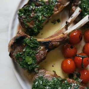 Lamb Chops overhead with tomatoes