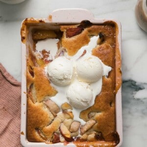 Easy Peach Cobbler