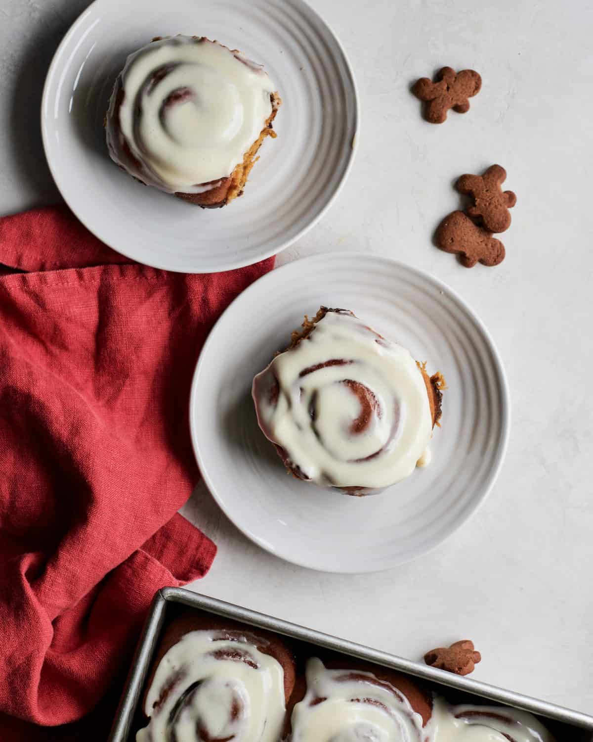 Fluffy Gingerbread Rolls on Plates