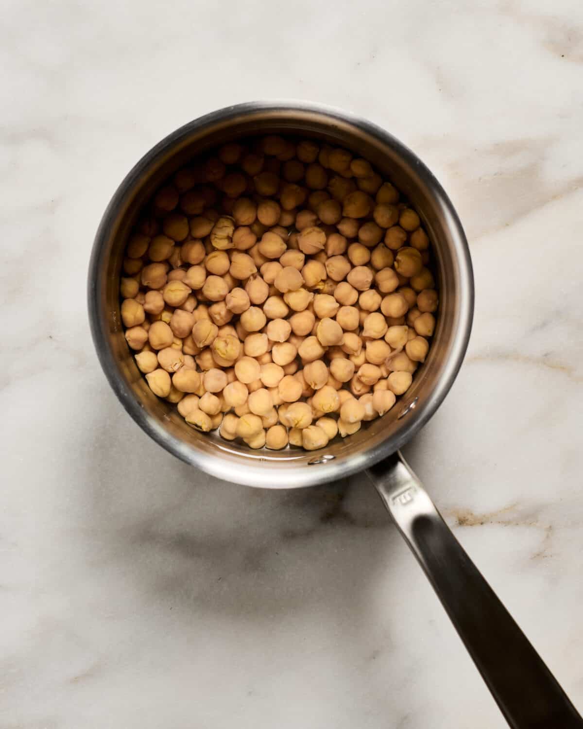 Cooking canned chickpeas. 