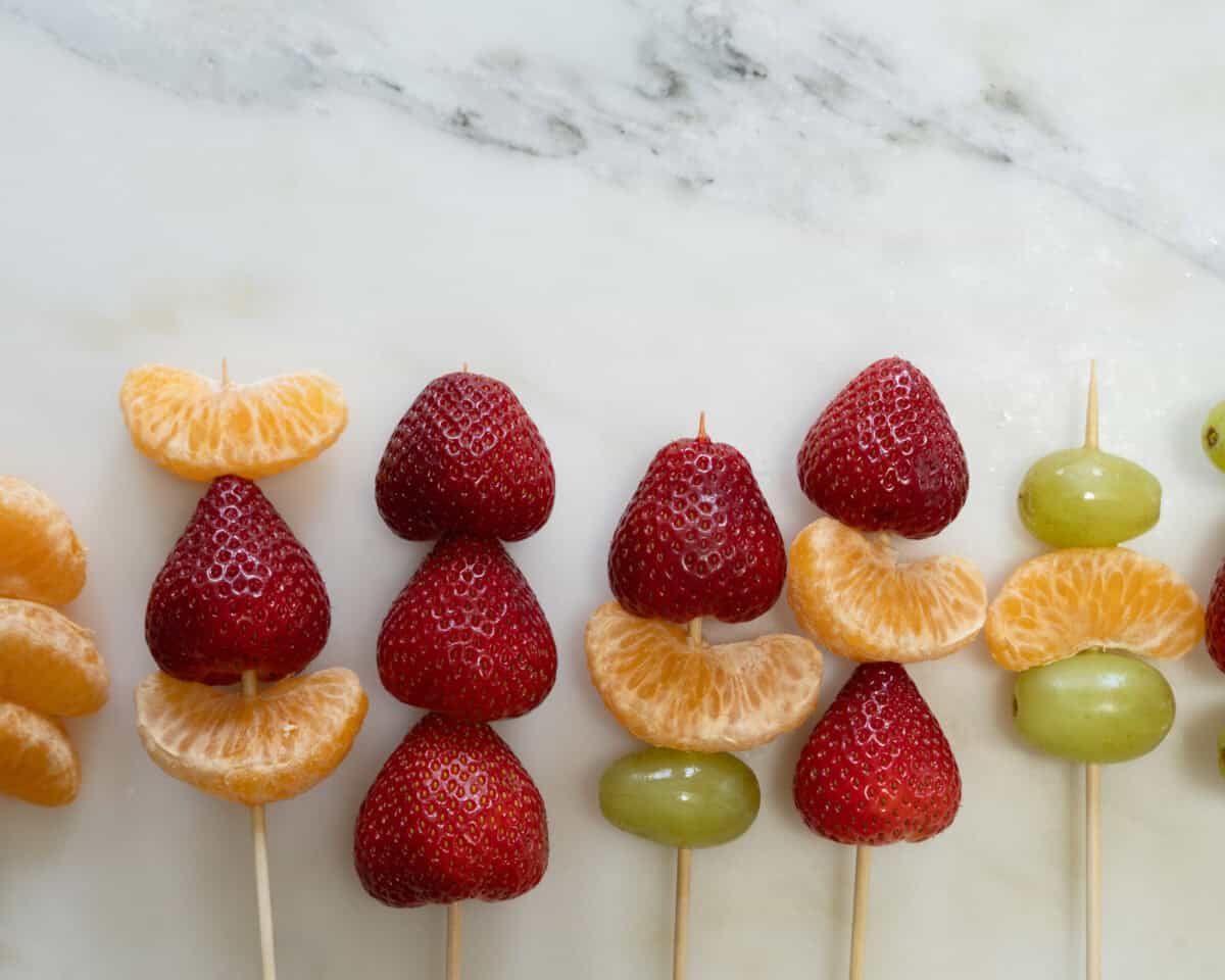 Fruit on skewers. 