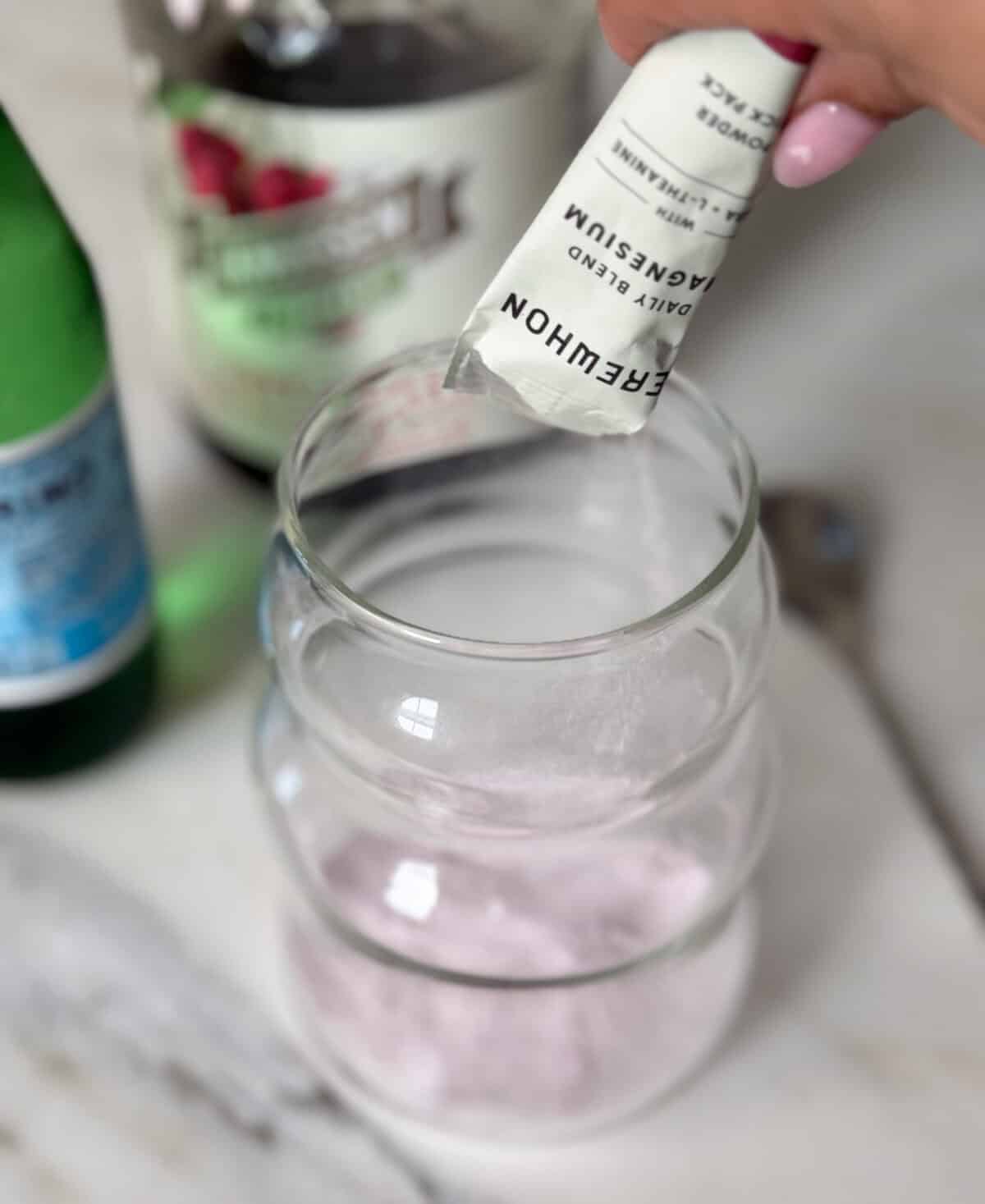 Magnesium going in glass.. 