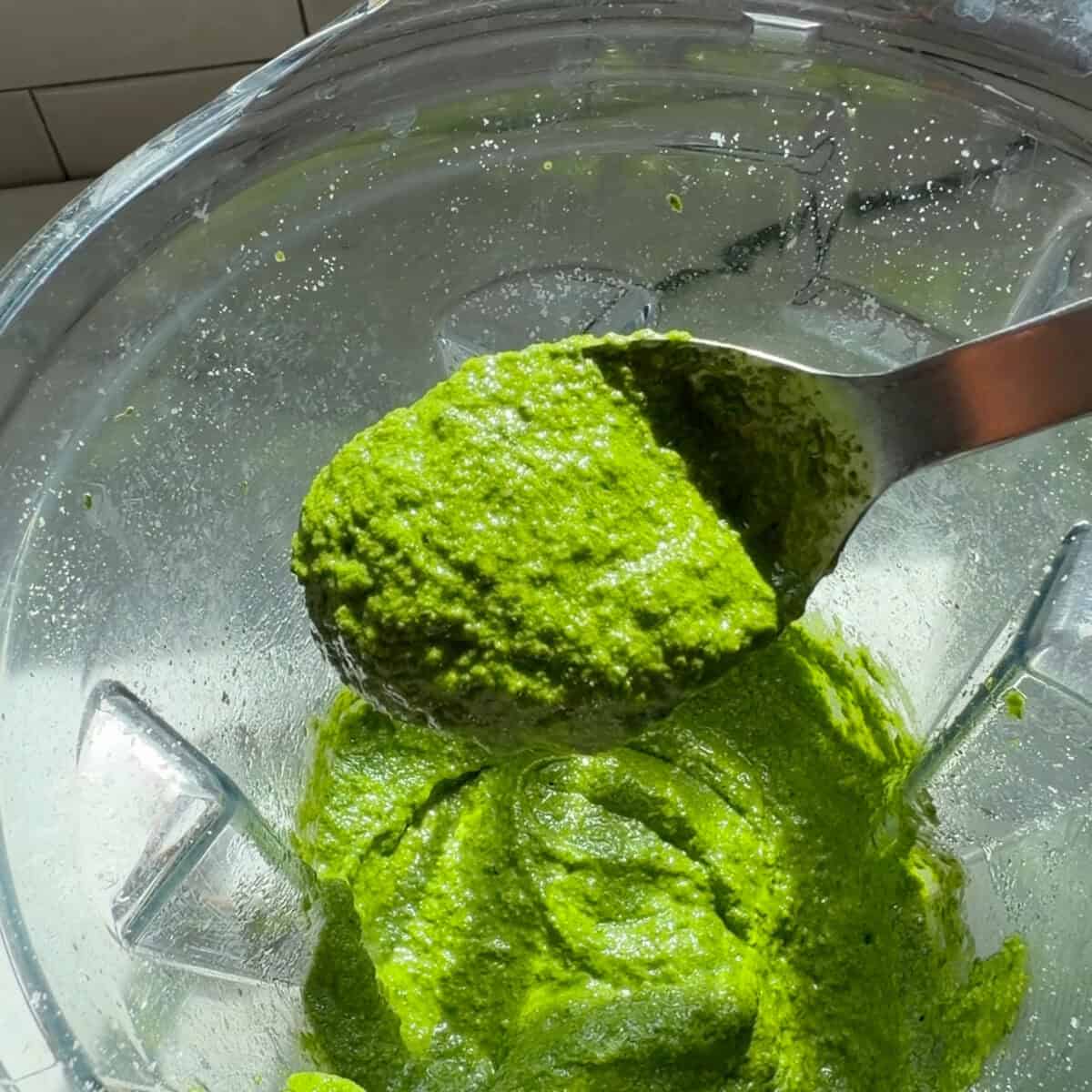 Blended ricotta pesto in blended.